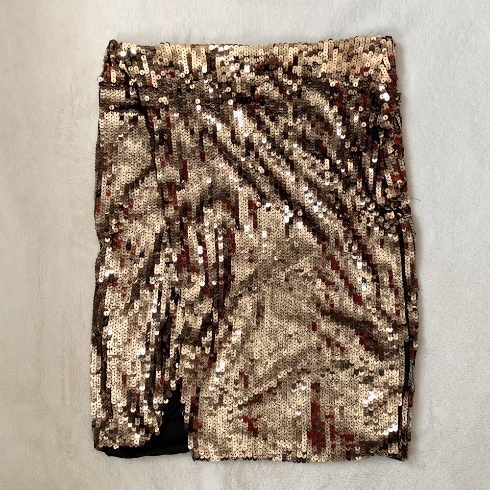 NWT H&M black and gold sequin skirt